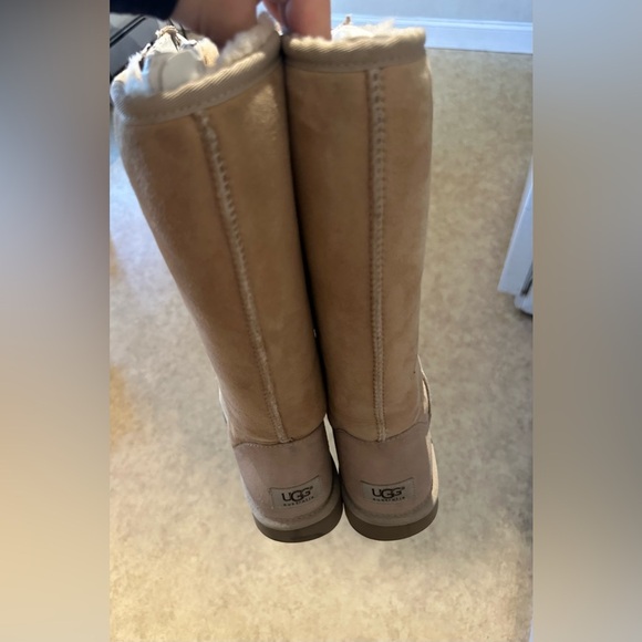 Ugg classic tall sand boots - Picture 4 of 5